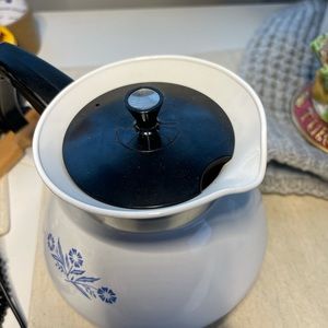 Vintage Corning ware 6-cup P-104 coffee pot